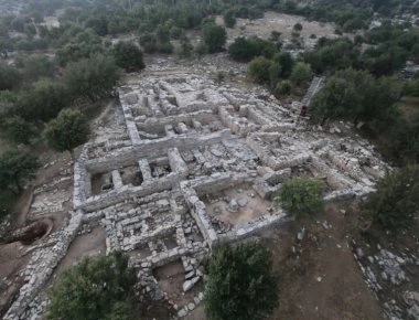 Σπουδαία αρχαιολογική ανακάλυψη στην Κρήτη: Στο φως τα μυστικά του αρχαίου ανακτόρου της Ζωμίνθου (φώτο)